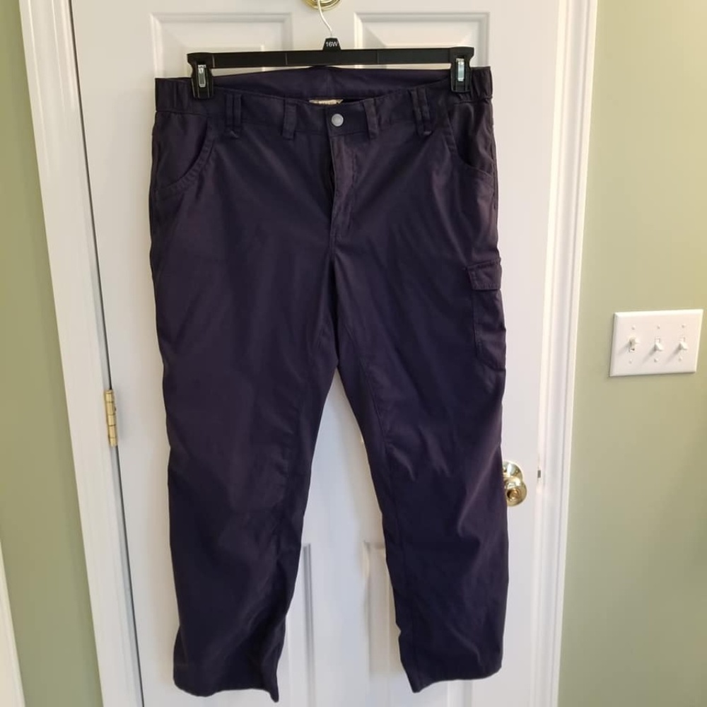 Women's Navy Capris Stretch Utility Pants